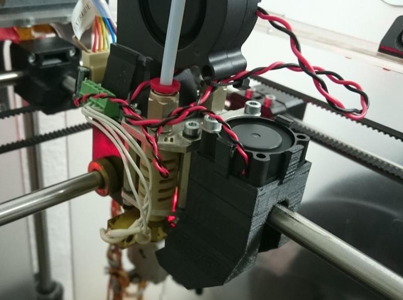 K8400 fan duct clip - no screws or glue needed