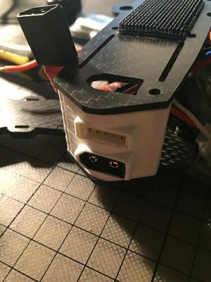 THuG220 (180 Micro Chassis) RearPod "Lowrider " XT60 & Balancer Connector 28mm