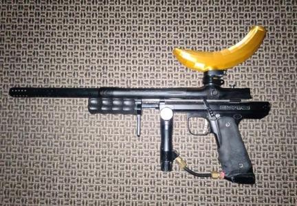 Banana Paintball Stickfeed Hopper
