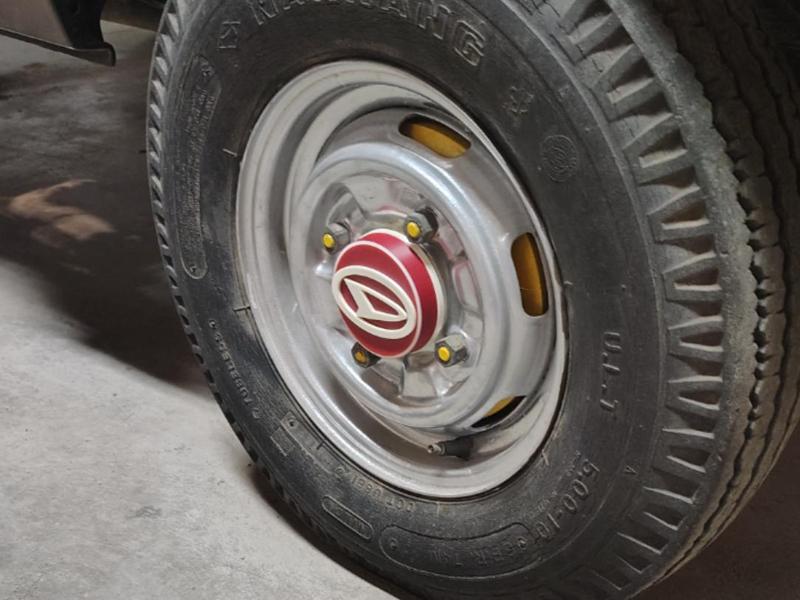 1989 - 1990 Hijet Daihatsu Hub Cap Small