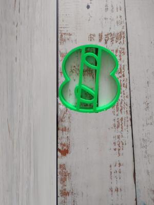 Cookie Silhouette Cutter in 8cm NRO 8