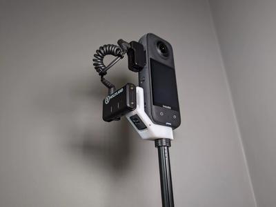 Insta360 x3 Cold Shoe Mount with USB Door Compartment