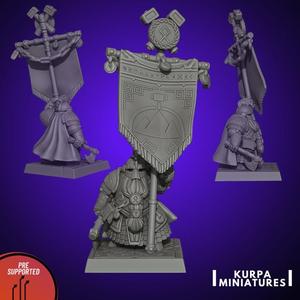 Dwarf Standard Bearer