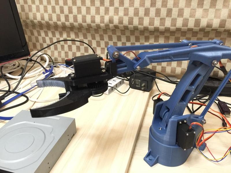 Claw Connector