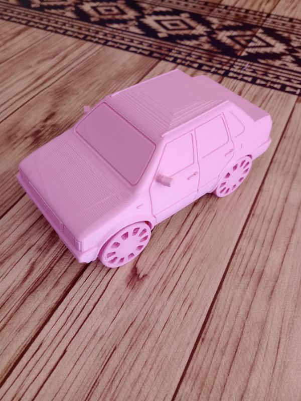 Fiat Duna V12 suspension toy car on steroids