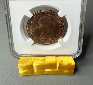 Coin Holder