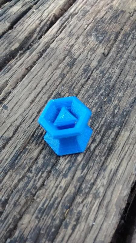 Hexagonal ear expansor 