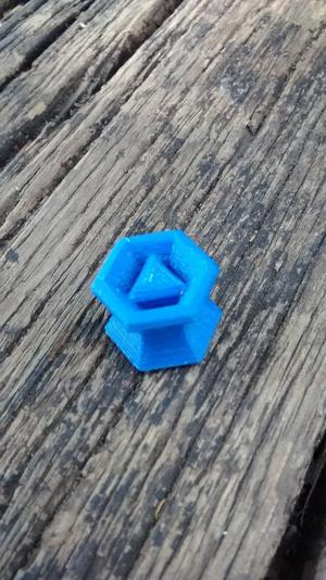 Hexagonal ear expansor 