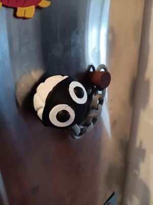 Chain Chomp magnet - flexi fidget toy