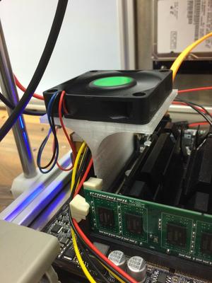Fan Holder (60mm) to put in a DDR3 SO-DIMM-Slot 