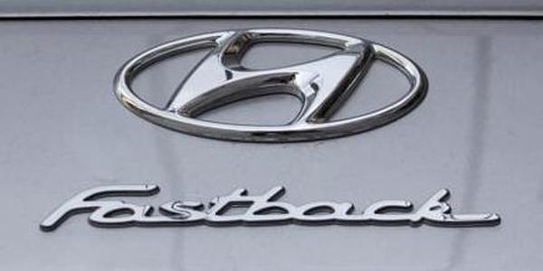 Hyundai i30 Fastback Emblem
