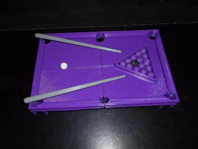 Billaragage billiards table with plastic balls and sticks