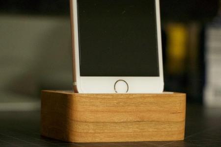 iPhone Dock - Boxzy