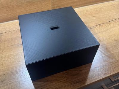 Box with lid - 32x32x15cm