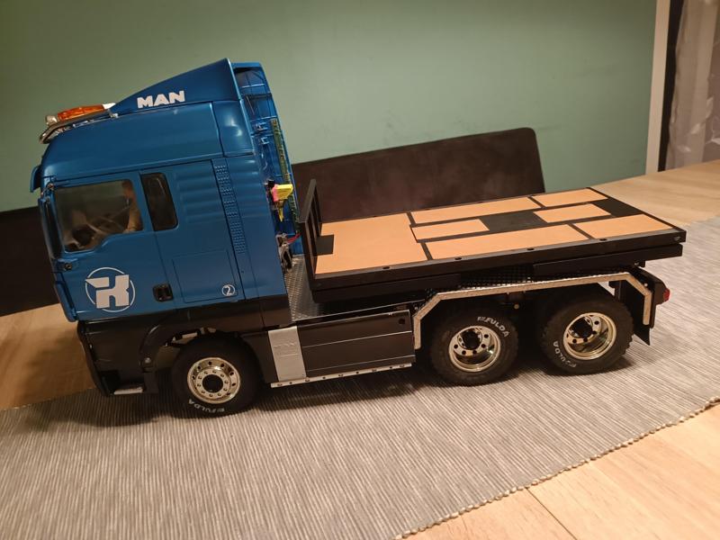 Ballast flatbed Tamyia 3 axle truck 1:14