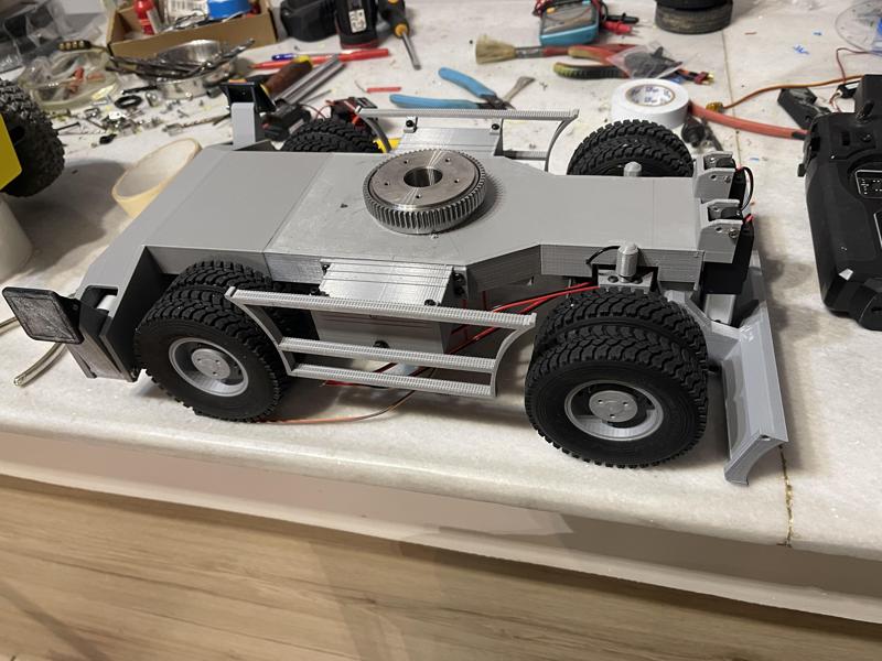 LIEBHERR 924 WHEELED EXCAVATOR 1/14 (LOWER HALF ONLY)