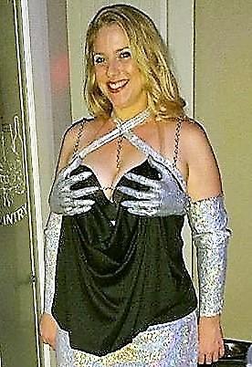 Hand Bra