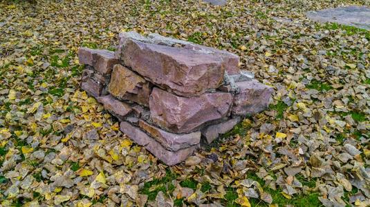 Quartzite blocks