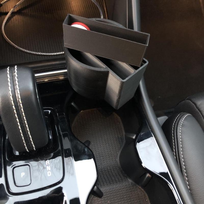 Volvo XC40 Cup Holder Insert for Phone