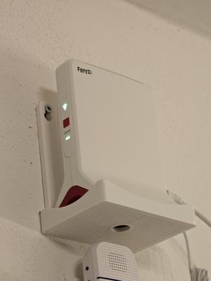 FRITZ Repeater 6000 Wall Mount