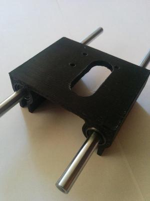 Extrusor Rail with 8mm Rod Support 