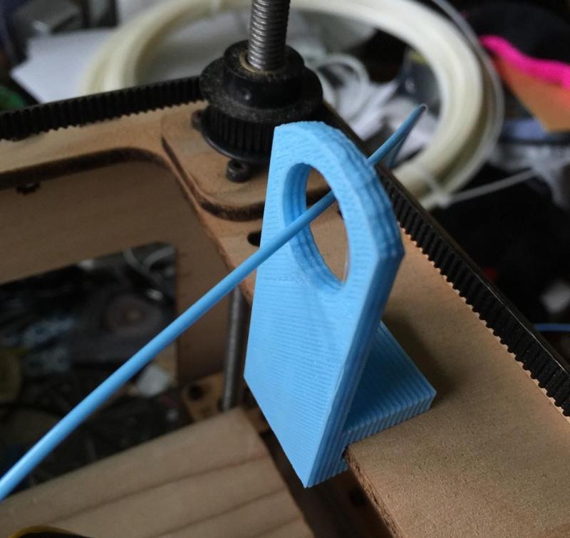 Filament Guide Loop Clip for Cupcake CNC