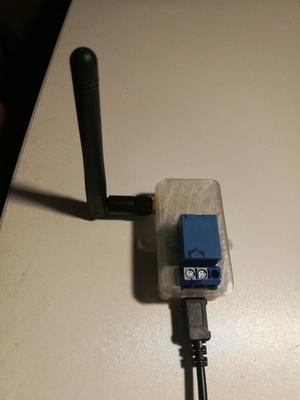 Wemos D1 Mini Pro Relay shield Case with external antenna