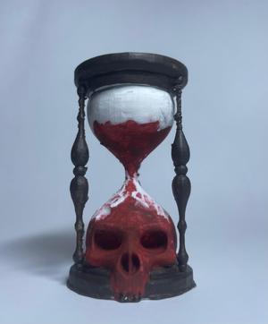 Skull Hourglass