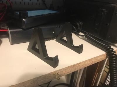 Icom ID-5100 Desk stand