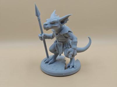 Kobold Standing Guard