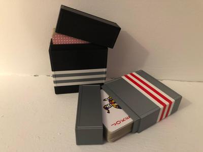 Playing card box - with color change
