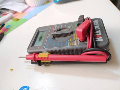 easy way to tie up your voltmeter probes