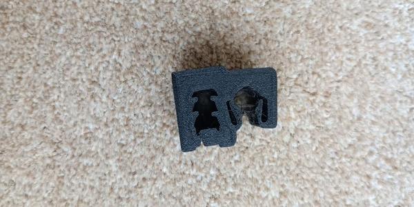 Lexus/Toyota Is200/300/Altezza Rear brake line clip p/n 9094901B45
