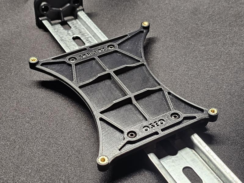 BTT SKR 3 EZ DIN rail mount