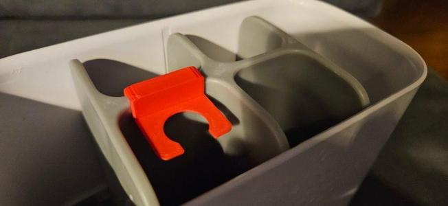 Oral-B iO Brush clip for Joseph Joseph toothbrush organiser
