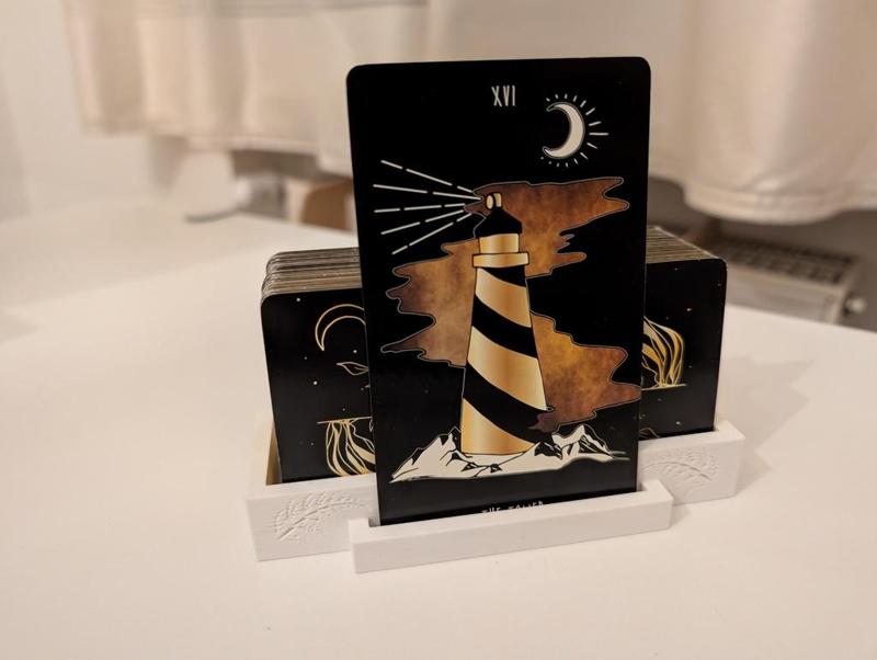 Tarot deck holder