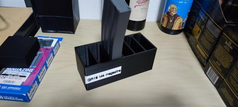 GR16 M4 magazine holder (airsoft)