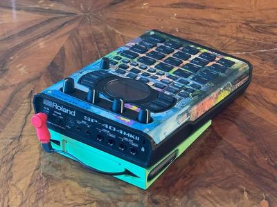 SP404 MKII Battery Stand