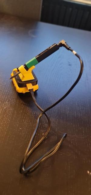DEWALT 12V Battery to XT60 solder iron pinecil ts100