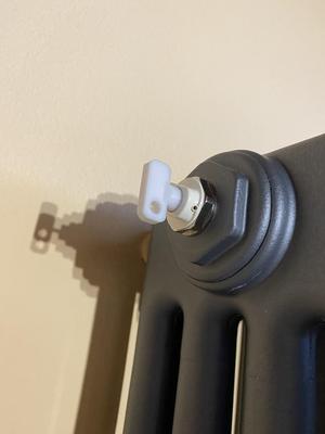 Chiave sfiato radiatore (quadro mm 5)