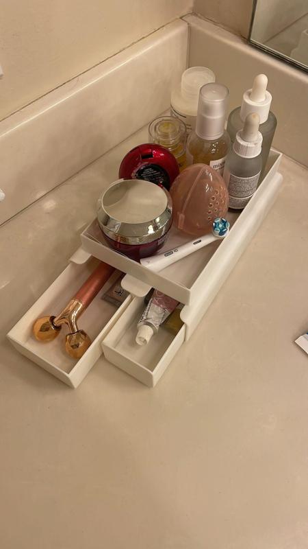 Makeup organizer