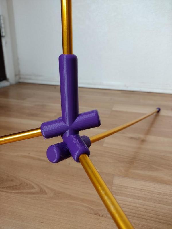 Ultralight tripod / antenna mast