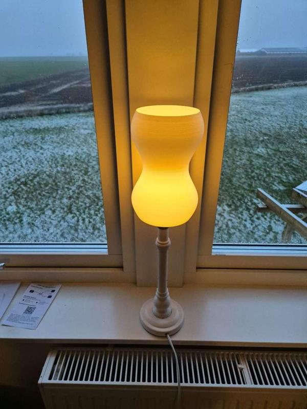 lampscreen tablelamp