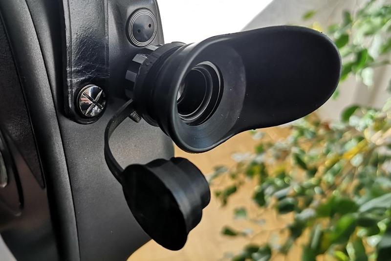 Beaulieu R16 viewfinder cap