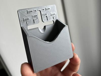 Simple ash/dust collector with built-in ruler