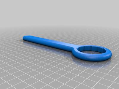 4 oz GluBot cap wrench