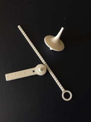 Inception spinning top with launcher