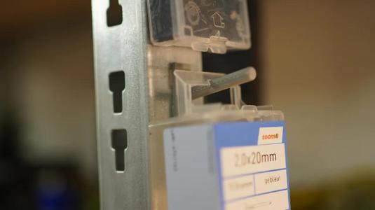 Heavy duty boltless shelving hook   