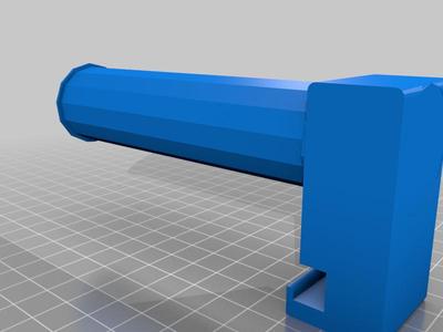 spool holder with clip