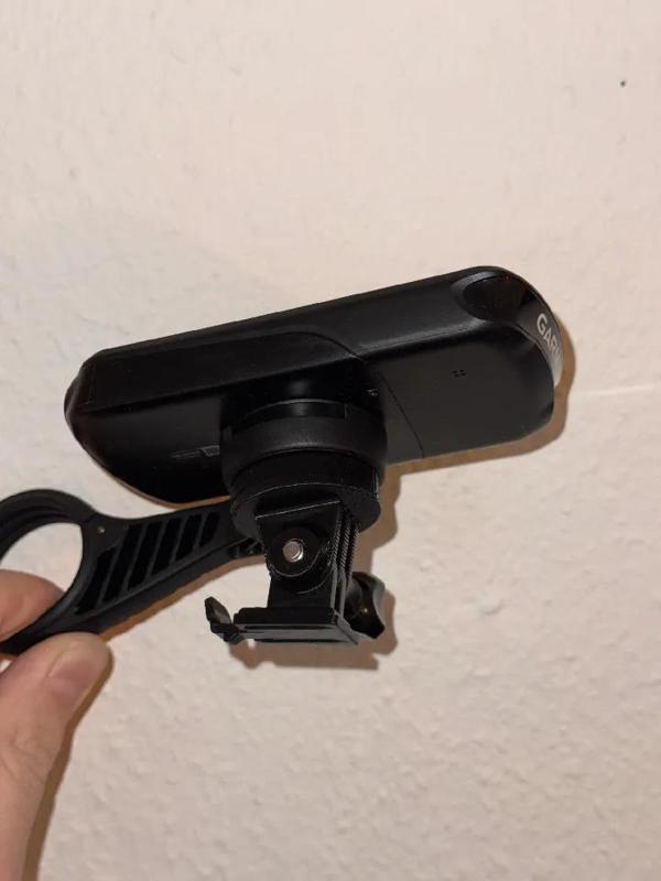 Garmin Quarter Turn to GoPro Mount Female   